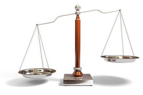balance scale  © winnifredxoxo  